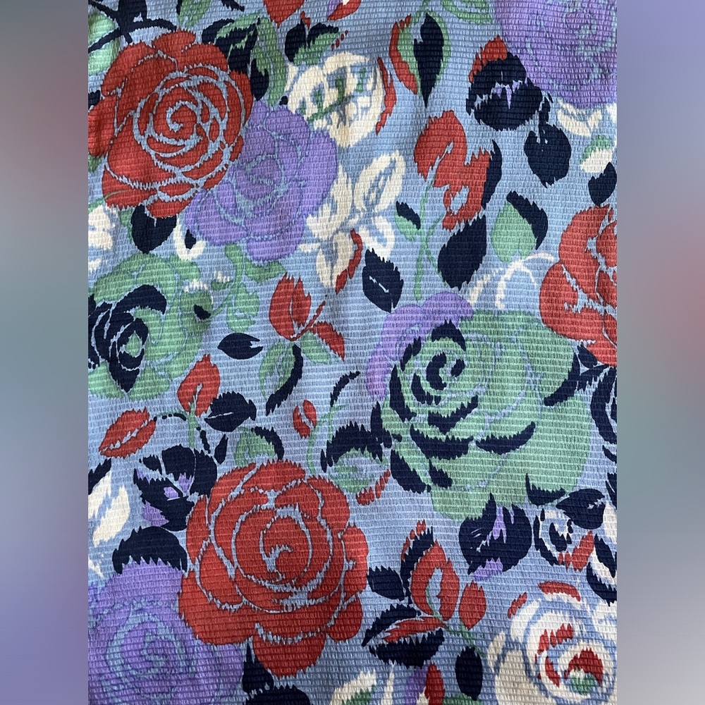 Echo floral silk scarf - Picture 9 of 12